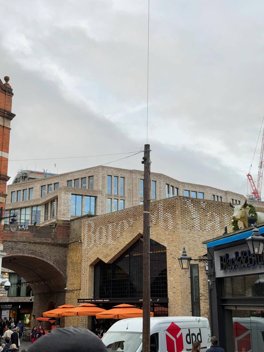 Londoners &amp; visitors, run don’t walk to Salt Beef Falafel at Borough Market. Trust me on this one 🙌