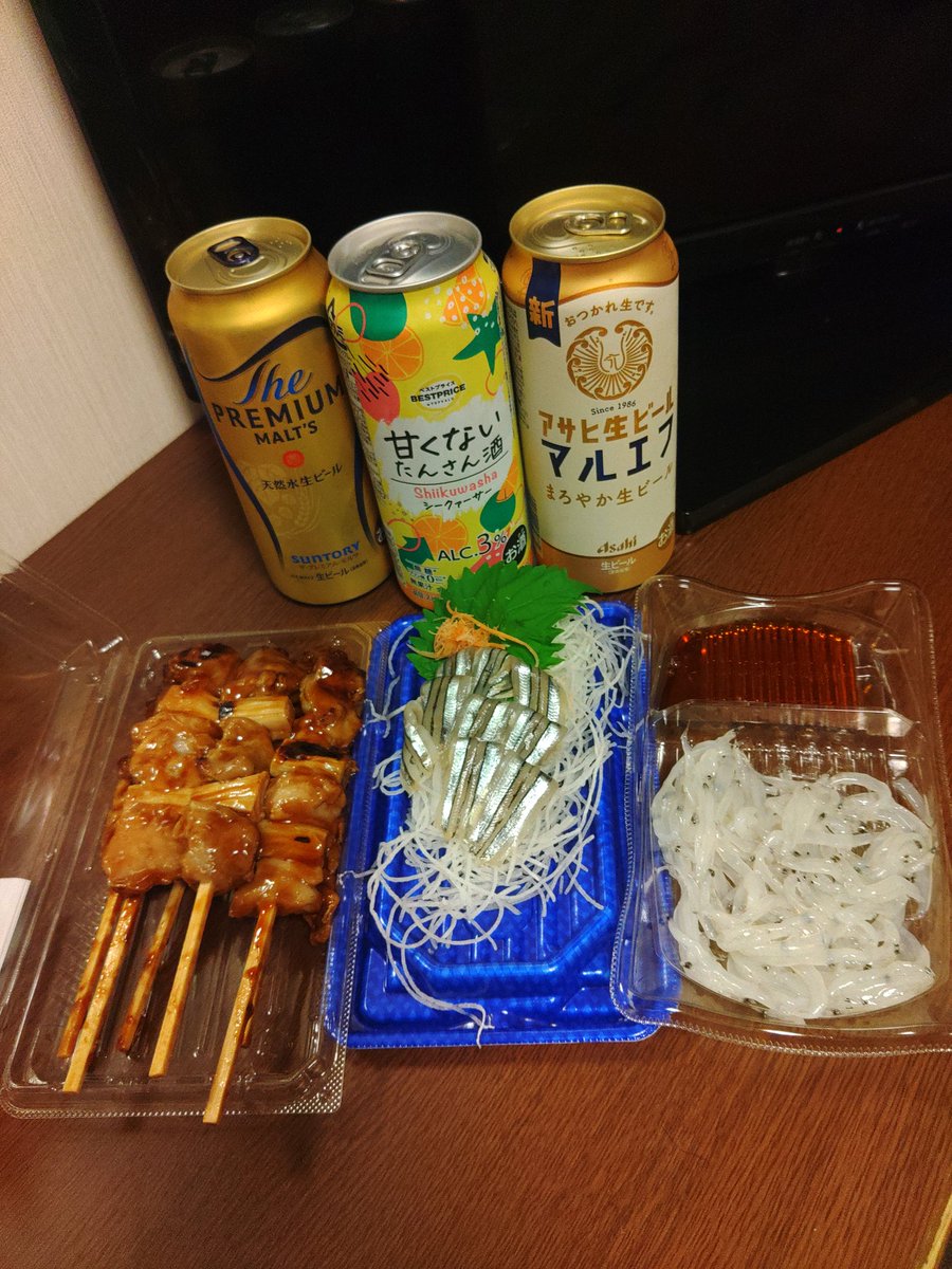 momi_age_p's tweet image. 本日のビジホ一人パーティー