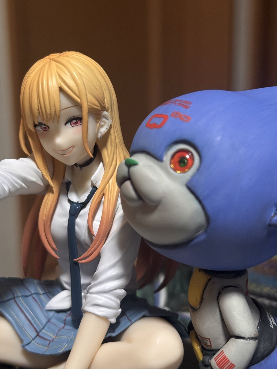 agohige44's tweet image. 赤いカラコン　ギャルとQちゃん
#PawPad #カワウソ #Qちゃん #アストロQ