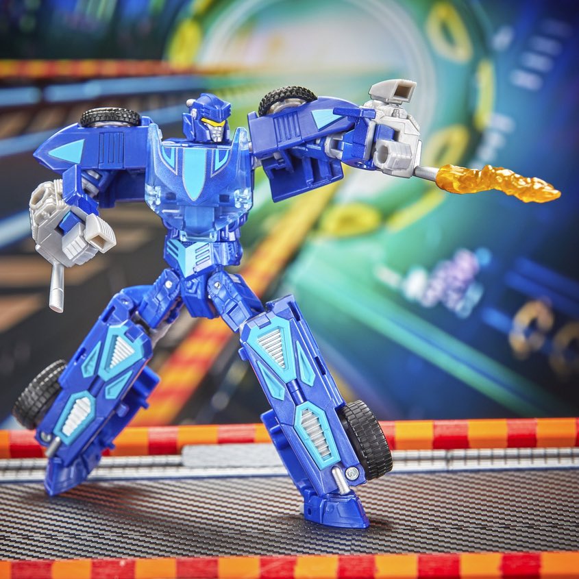 Tgtfmb's tweet image. トランスフォーマー×ホットウィールコラボ
ウィンドミルとボーンシェイカー
イカしにイカすじゃんよ
てかボーンシェイカーの武器それシフトレバーなのかい!?りんご飴かい!?
他のホットウィールからもガンガンお出しして欲しいよ
ゾンボットから全く別のロボに変形する奴とか欲しいすわ
あとサメ