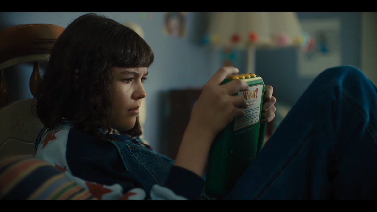 JonnyBlox's tweet image. New looks at Mike (Josh Hutcherson), Vanessa (Elizabeth Lail), and Abby (Piper Rubio) in ‘FIVE NIGHTS AT FREDDY&apos;S 2’!

#fnaf #fnafmovie #fivenightsatfreddys