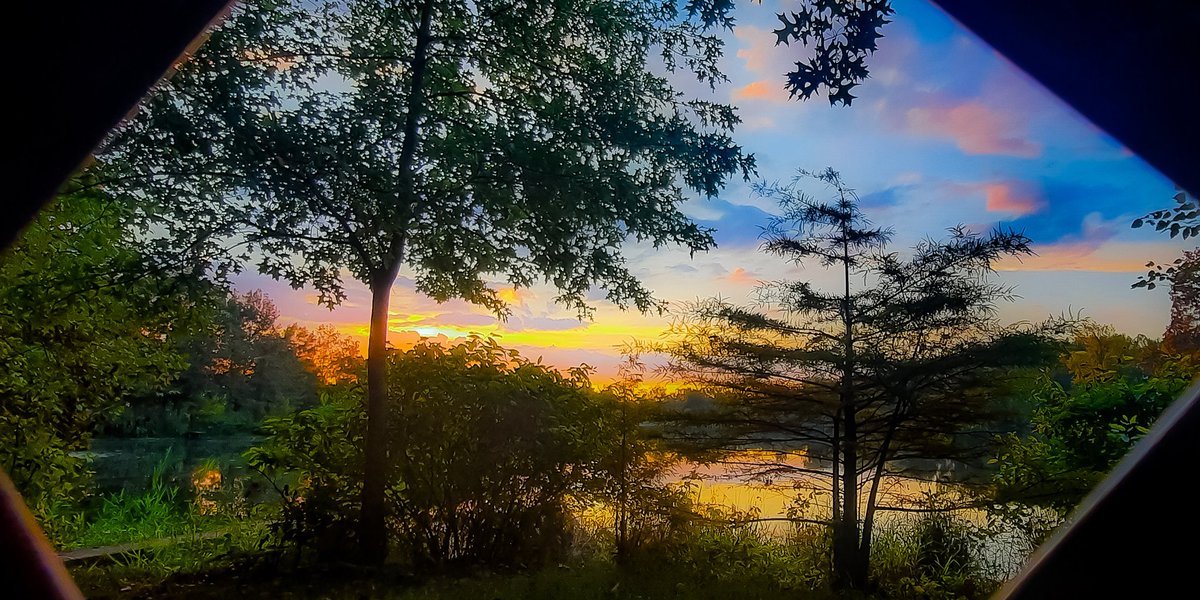Happy Rising Y'all!!

I take the same picture twice, First with my heart then camera.

- Biju Karakkonam -

Have a beautiful and blessed day!!