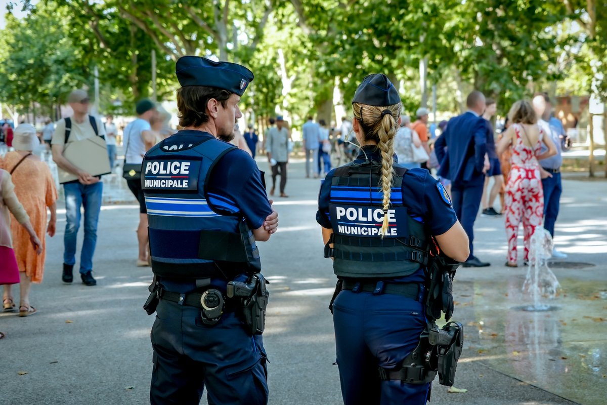 Police Municipale de Montpellier (@pmmontpellier) on Twitter photo D'après <a href="/Interieur_Gouv/">Ministère de l'Intérieur</a>
85% des victimes de violences conjugales sont des femmes
15% sont des hommes
👮 Nous protégeons toutes les victimes, en intervenant contre les auteurs, majoritairement des hommes
👮🏻♀️tout en apportant notre soutien aux victimes masculines, moins nombreuses D'après <a href="/Interieur_Gouv/">Ministère de l'Intérieur</a>
85% des victimes de violences conjugales sont des femmes
15% sont des hommes
👮 Nous protégeons toutes les victimes, en intervenant contre les auteurs, majoritairement des hommes
👮🏻♀️tout en apportant notre soutien aux victimes masculines, moins nombreuses