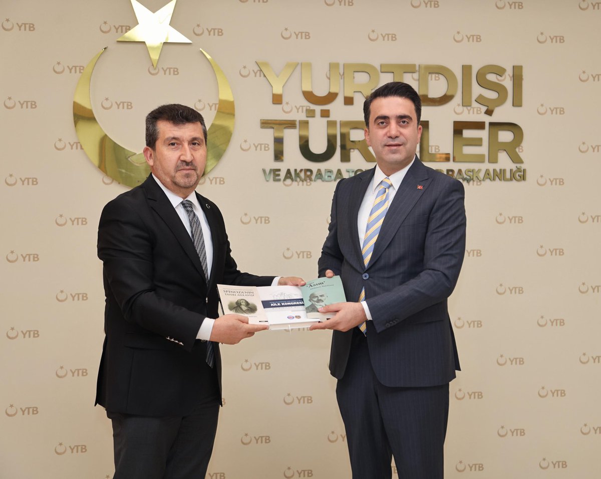 haditurus's tweet image. Ankara Sosyal Bilimler Üniversitesi (@ASBUedu) Rektörü Sn. Prof. Dr. Musa Kazım Arıcan ile ASBÜ Kuzey Kıbrıs Yerleşkesi (@asbukktc) Rektörü ve ASBÜ Bölge Çalışmaları Enstitüsü Müdürü ve Sn. Prof. Dr. Enver Arpa’yı Başkanlığımızda misafir ettik.
Kıymetli hocalarımıza nazik…