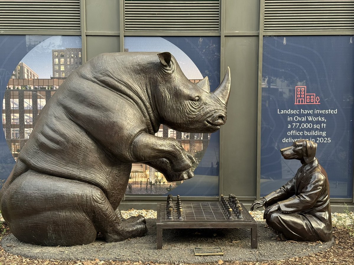 MehmetMars7's tweet image. Happy belated International Chess Day!
White Rhino vs Dogman in London
#GillieAndMarc #Lovethelast