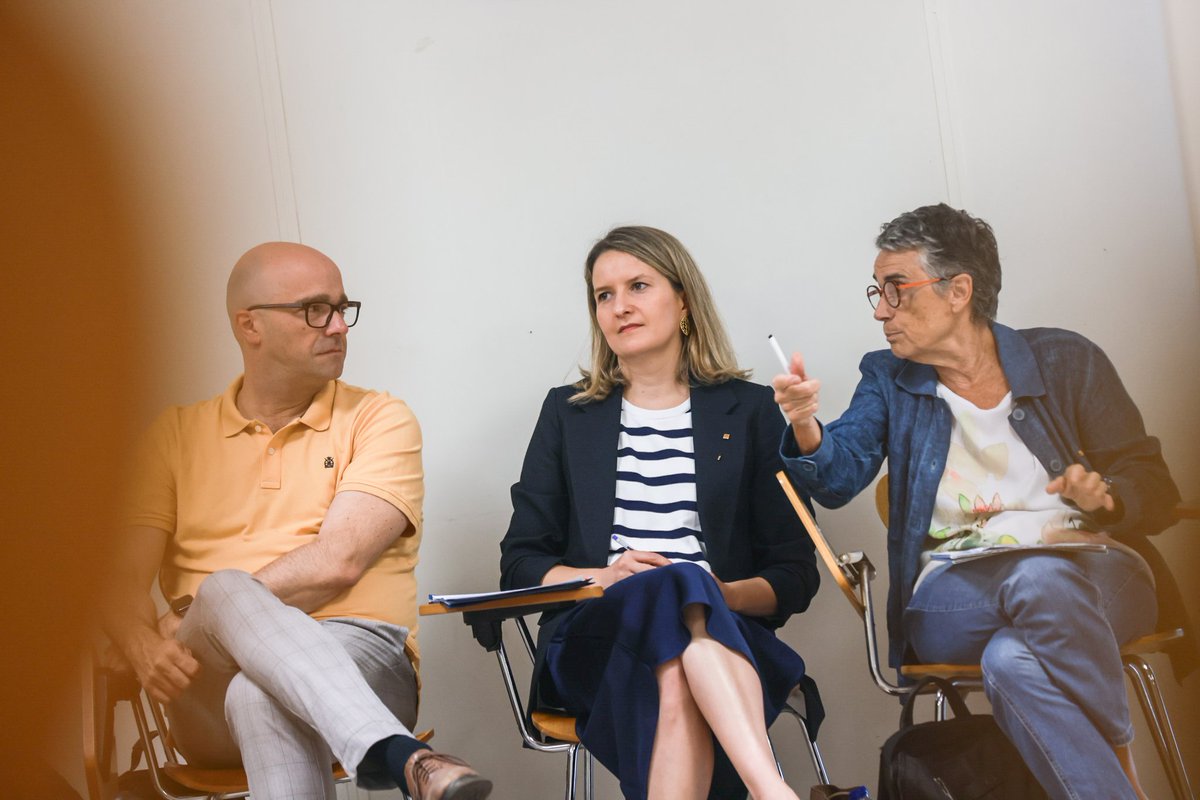 dsocialscat's tweet photo. 👉 Impulsem amb @salutcat 6 noves experiències d’#atencióintegrada per promoure l’atenció al domicili de persones amb necessitats complexes.
📍A l'Alt Empordà, l’Hospitalet, Mataró, Sant Andreu de la Barca, Sant Boi i Santa Coloma de Gramenet.
➕ Se sumen a les 8 ja en marxa. https://t.co/r2H7huNIEH