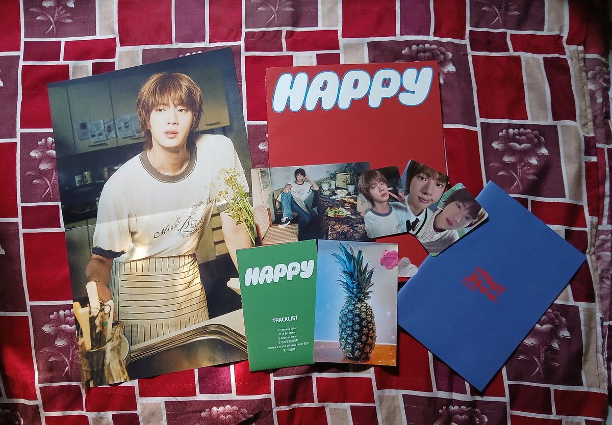 HAPPY JIN CAME HOME!!!!! YAAYYYYYYY!!!

THANK YOU SO MUCH <a href="/LottiesxWorld/">Charlotte⁷ ✨</a> FOR THIS GIFT, I'M SO SO HAPPPYYYY.
AND THE FAMOUS PINAPPLE WAHHHH🍍
LOVE YOU, CHARRR😭✨️💜

Don't forget to use code ‘SEOK10’ for 10% off your entire order at <a href="/cokodive/">cokodive</a>. Code is always valid!!!
