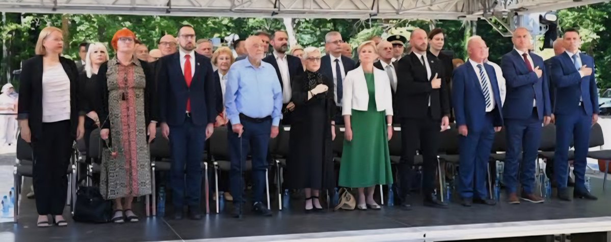 lazkrozlaz's tweet image. Ovaj jugosrpski vašar ili dernek neokumunista,leševa u raspadanju sa Brezovice bi trebali biti garancija života i sigurnosti u Hrvatskoj??? Pa ovo je smrad koji zagađuje i koči razvoj mladih u Hrvatskoj. Ovo je društveno opasno ponašanje a ne budućnost. Oni su budućnost mitova.