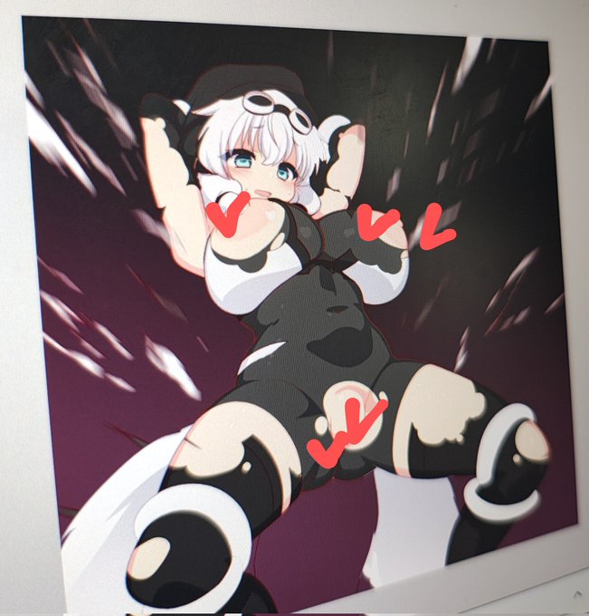 スケブ依頼出作成中のもち子さん