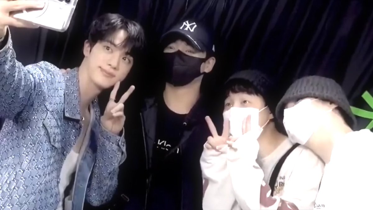librafolders's tweet image. babies 💗