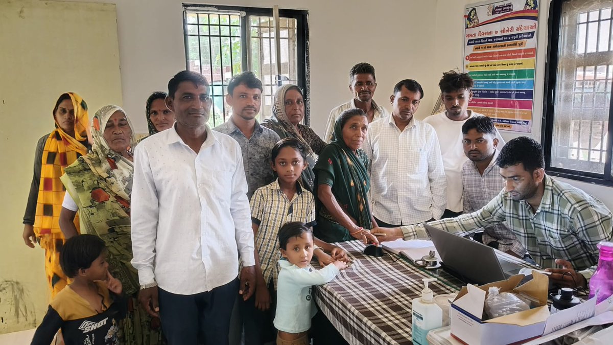 આજરોજ (પીએમજેએવાય-મા) પ્રધાનમંત્રી જન આરોગ્ય યોજના અંતર્ગત લાભાર્થીઓના આયુષ્યમાન કાર્ડ કાઢવા માટે અરવલ્લી જીલ્લામાં વિશેષ ડ્રાઇવ....

#pmjay 
#Ayushmancard 

<a href="/CollectorArv/">Collector & District Magistrate, Arvalli</a>