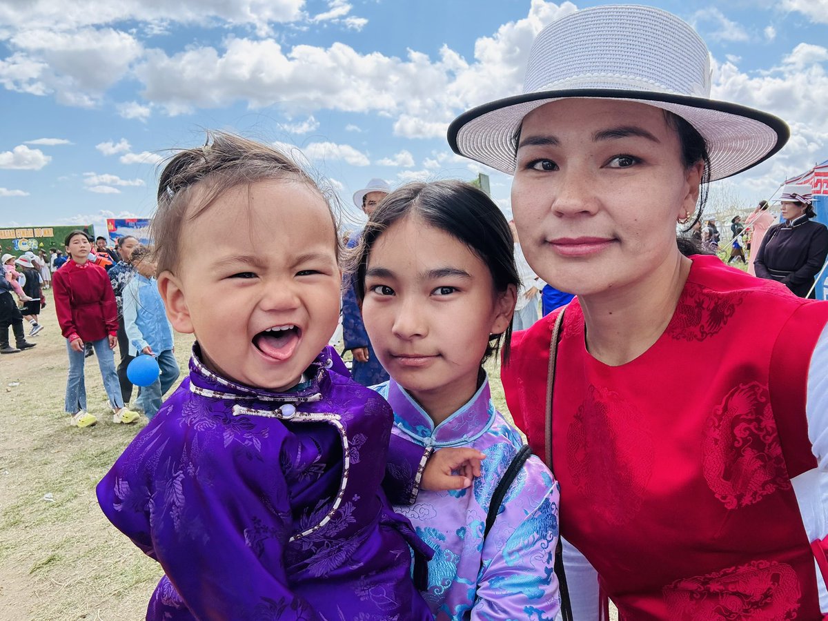 Увс аймаг Тариалан сумын 100жилийн наадам. Ээжийн минь төрсөн нутаг.