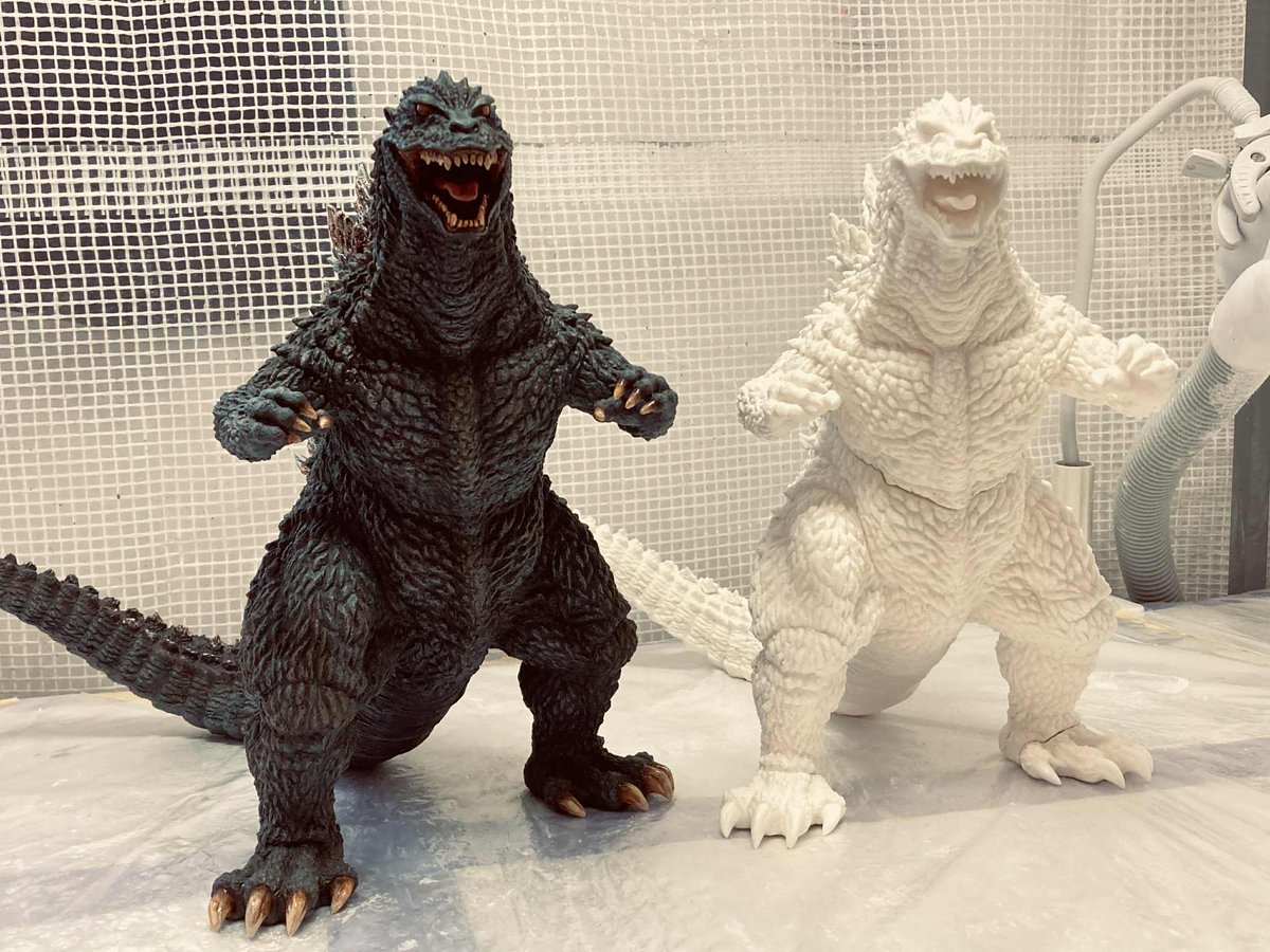 ワンフェス2025s

ゴジラ2000のテストショットで抜いたものを組み上げました。今回はあらかじめ分厚い湯口はカットしたので前回のゴジラより作りやすいと思います😊　

未塗装レジン製ガレージキットで40000円です。

卓番は　3-36-17
よろしくお願いしますいたします🙇

#wf2025
#ゴジラ
#東宝