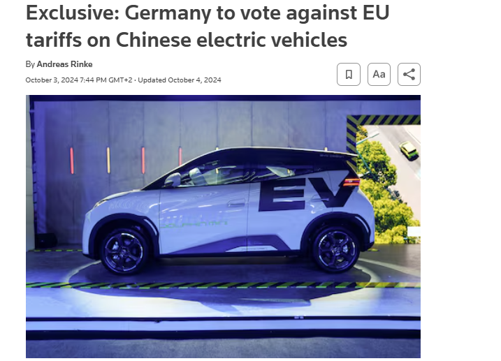 hubertwalas_'s tweet photo. Przegrywają przede wszystkim europejscy biurokraci i czołowi decydenci. 

Polityka Chin jest prosta - wprowadzać na rynek europejski masowe ilości różnego rodzaju techniki po dumpingowych cenach (również w sektorze aut). W dekadę/dwie wykosić lokalny rynek, i po tym czasie osiągnąć dominującą pozycję. Wówczas takie auto nie będzie kosztować 30tys, a 130tys (lub ekwiwalentu), a z kolei nasz motoryzacyjny supply chain (oparty o Niemcy, choć może nie jest najwyżej marżowy, to i tak niezły), zostanie wycięty w pień. A to z kolei przypominam - pojedynczo, obecnie nasza najważniejsza eksportowa gałąź gospodarki.

Oczywiście nie ma się co dziwić ludziom i Panu Piotrowi, że mając do wyboru auto za 30tys wybiorą właśnie je. 

Co zatem UE powinna zrobić? W idealnym świecie nałożyć 100% taryfy na chińska auta i zamykać furtki wejścia chińskich producentów na wew. rynek produkcyjny UE i korzystania przez z nich z lokalnych subsydiów. Chiny by odpowiedziały? To my w tej wymianie mamy ostrą amunicję ($300mld deficytu). Czemu zatem tego nie robimy - standardowo 'bo Niemcy' (drugi najważniejszy rynek eksportowy dla nich).

Tymczasem my sami dopłacamy by pomóc Chińczykom przejąć nasz rynek. Z punktu widzenia kolejnych pokoleń masowy widok Omód, MG, Leapmotorów, BAICów to widok zwyczajnie smutny.

Oczywiście Niemcy sami ucinają gałąź na której siedzą, ale tam dla szefów VW, Daimlera, BMW i innych ważniejsze jest powstrzymanie lecących w dół słupków, więc yolo.