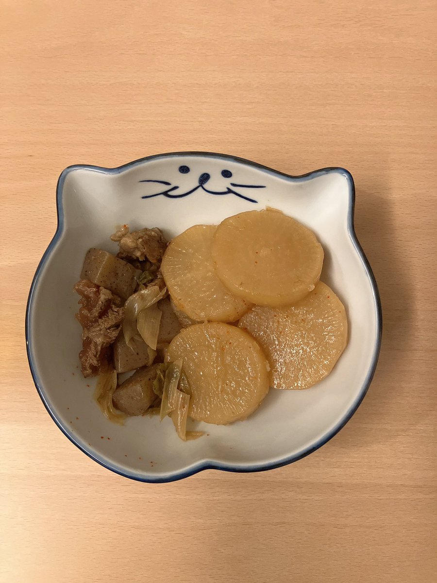 _mn327's tweet image. 最近うまく作れた牛すじ大根😸🌟