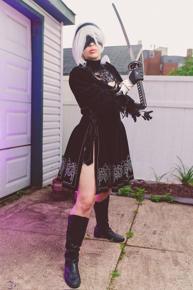 AlianaAngel1's tweet image. &quot;Everything that lives is designed to end. We are perpetually trapped... in a never-ending spiral of life and death.&quot;

PH: Insomniac&apos;s Dream Productions @SomeSayImModest 
Cosplay: 2B

#2B #NieRAutomata
