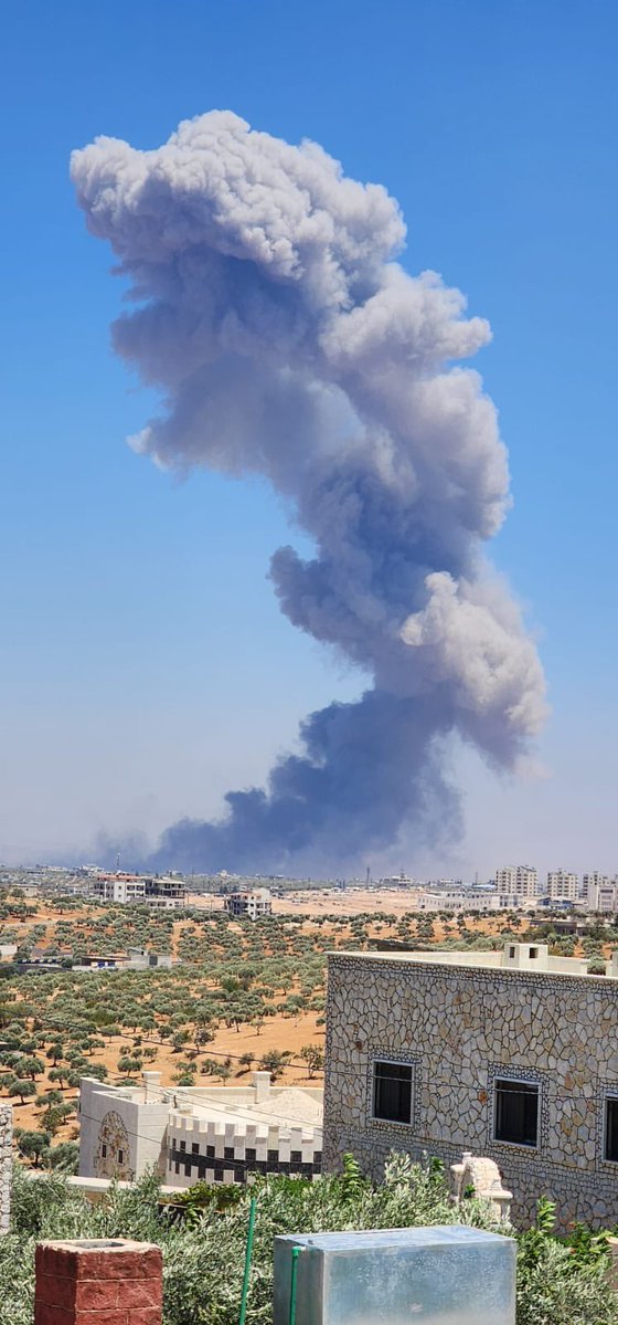 theAleppoCatmen's tweet image. This morning there was a large explosion. It was very close to the Sanctuary and the farm. We hope it is not the advent of another period of war - but we don't know what it is or who caused it just yet.
We are so worried, and it is a reminder to us that we are still not entirely…