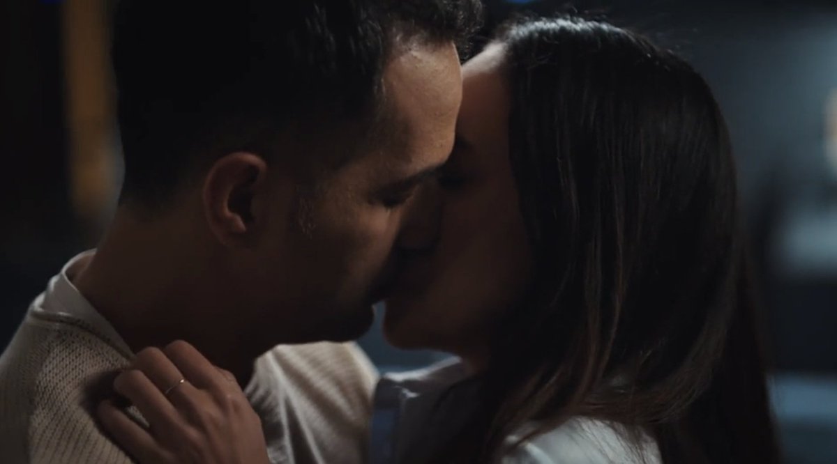 Oh I lowkey ship
#KizilGoncaler