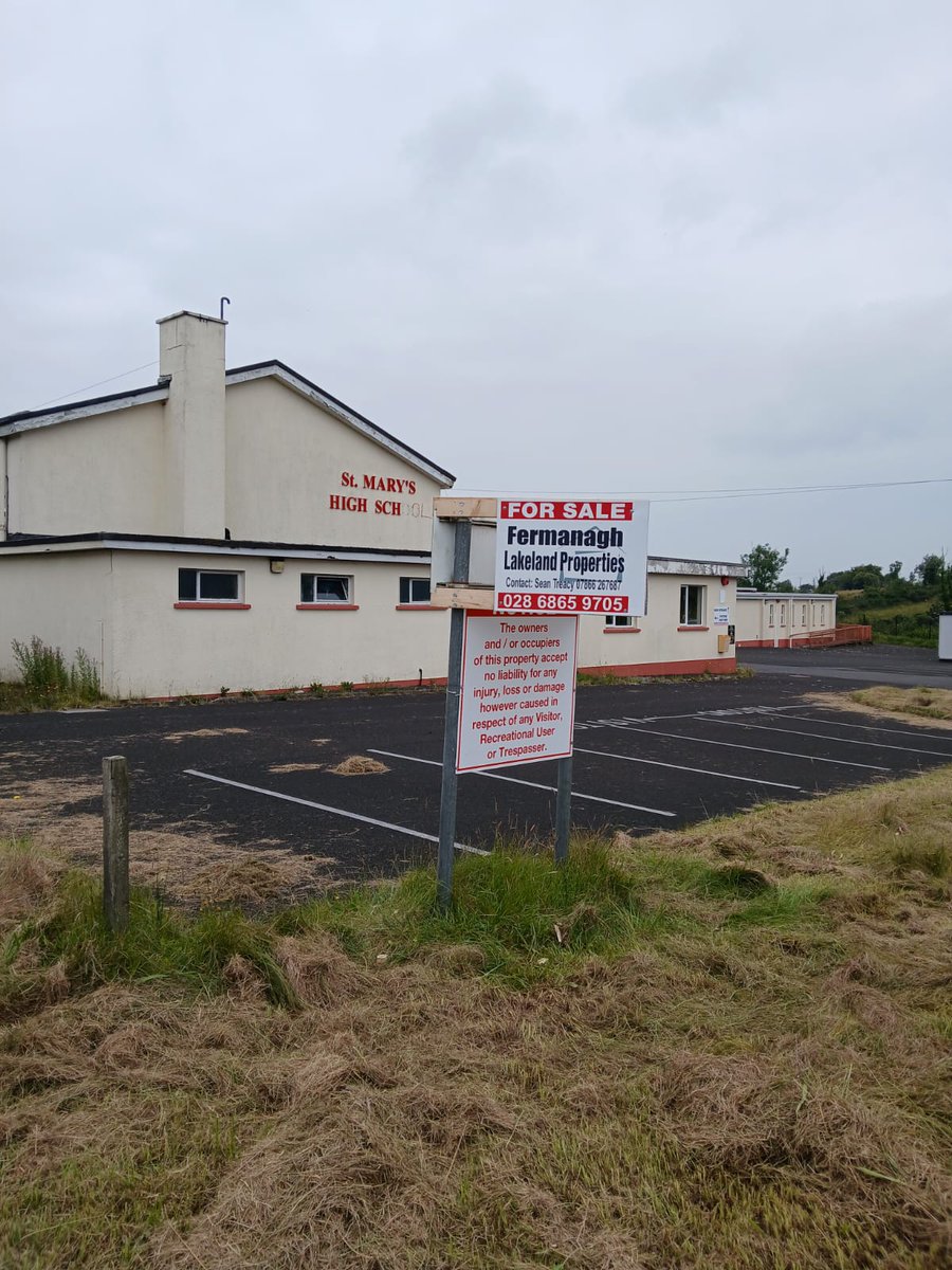 jemma_dolan's tweet image. A bittersweet moment as the &apos;For Sale&apos; sign goes up at St Mary&apos;s High School, Brollagh. So many memories, so much history — we won’t forget the legacy of this special place. 💔🏫 #StMarysBrollagh #EndOfAnEra #Fermanagh
