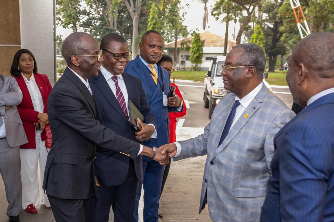 ProfJanabi's tweet image. A great pleasure to meet once again @IbaraRosaire, #Congo’s Minister of Health 🇨🇬.
A warm welcome to @WHOAFRO & thank you for the cordial visit.
We look forward to deepening our collaboration to advance the health of our people.
#HealthForAll