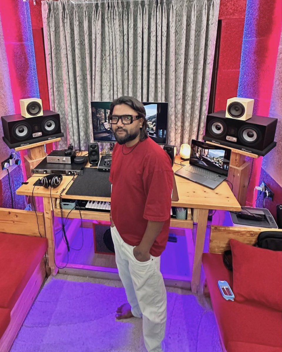 EVE Audio tweet media