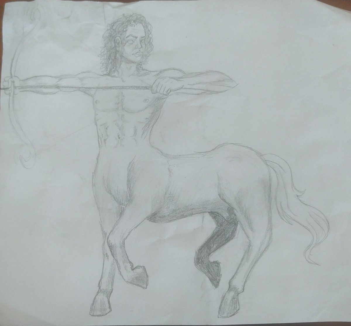 Garabatear en un folio sin ninguna finalidad específica, crear un dibujo que se perderá entre montones de papeles y que alberga imperfecciones técnicas de las que soy consciente es una de esas actividades que me hace perder la noción del tiempo y traer mi consciencia al presente.