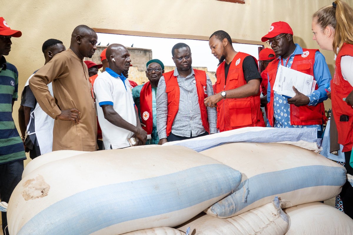 Our Regional Director has concluded a West Africa tour, visiting #Mali, #BurkinaFaso, #Niger &amp; Côte d’Ivoire.

He met with senior government officials to discuss the rising humanitarian needs and the vital role of Red Cross National Societies, with support from the @IFRC network,