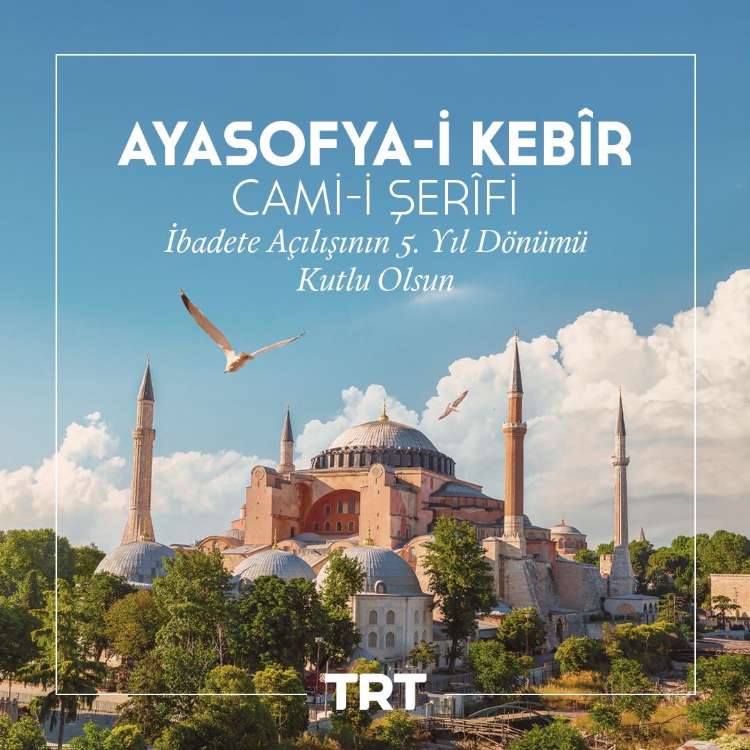 zahidsobaci's tweet image. Fethin zarif emaneti o gün basübadelmevte kavuşmuş, Fatih'in biricik vasiyetine özlemle titreyen gönüller nihayet sürur bulmuştu.
#Ayasofya-i Kebîr Cami-i Şerîfi'nin yeniden ibadete açılışının 5. yıl dönümü mübarek olsun.