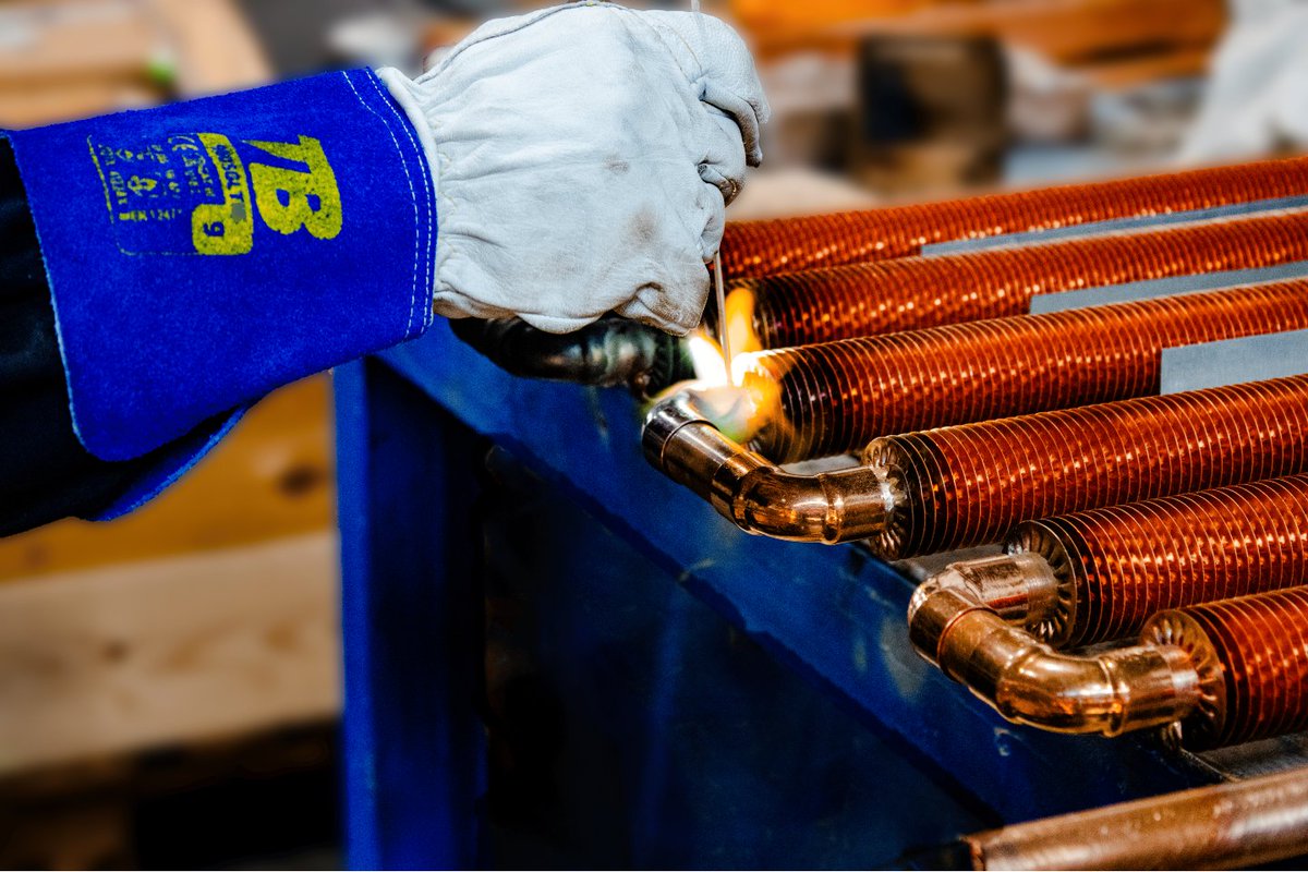 En FRIZONIA, la precisión y el cuidado en cada detalle impulsan soluciones seguras y de calidad, fruto del compromiso, la pasión y la experiencia de nuestro equipo.
#hvac #ingenieria #sectornaval