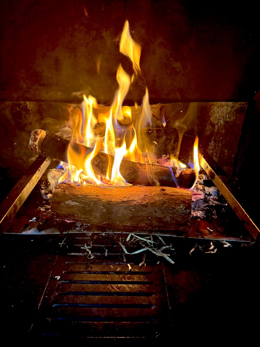 Vamos a lo importante…

🍖🥓🥩🔥

#SerraníaCuenca #LasMajadas 

<a href="/cmorenoarcos/">Celia Moreno Arcos</a> <a href="/PedroAM201012/">PedroAM</a>