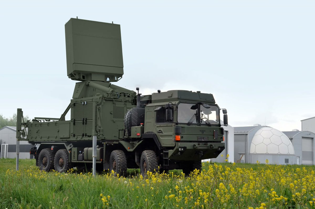HENSOLDT has been contracted to deliver an undisclosed number of TRML-4D air surveillance radars and SPEXER 2000 3D MkIII short-range radars worth more than €340 million to #Ukraine. Although not officially confirmed, it's very likely that Germany is paying the bills.