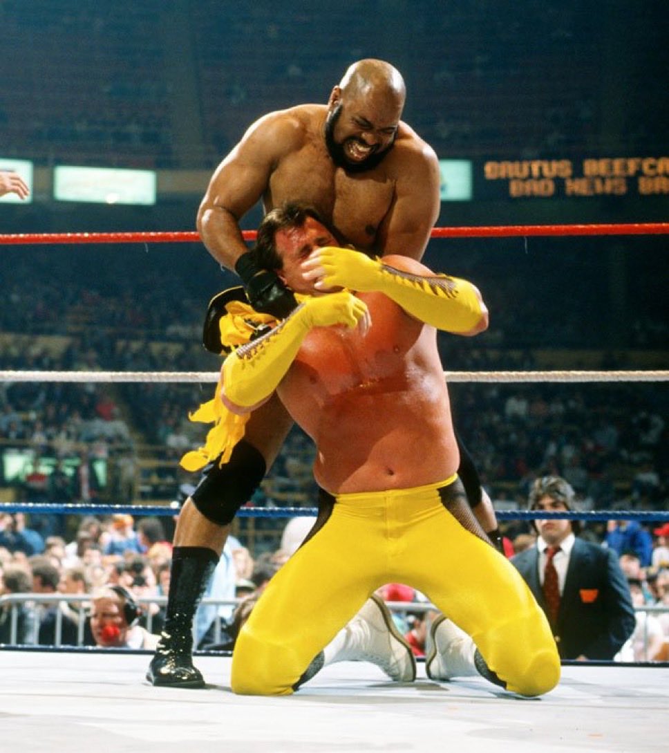 WrestlingH2023's tweet image. I’ve been binging Prime Time episodes from ‘87-‘89. Love the aesthetic of those regular venues. The scoreboard at Boston Garden, attached ramp at Maple Leaf Gardens, dim lighting and rowdy fans at MSG and The Spectrum. It’s a whole vibe😎
#ThrowbackThursday
#Wrestling
#WWE