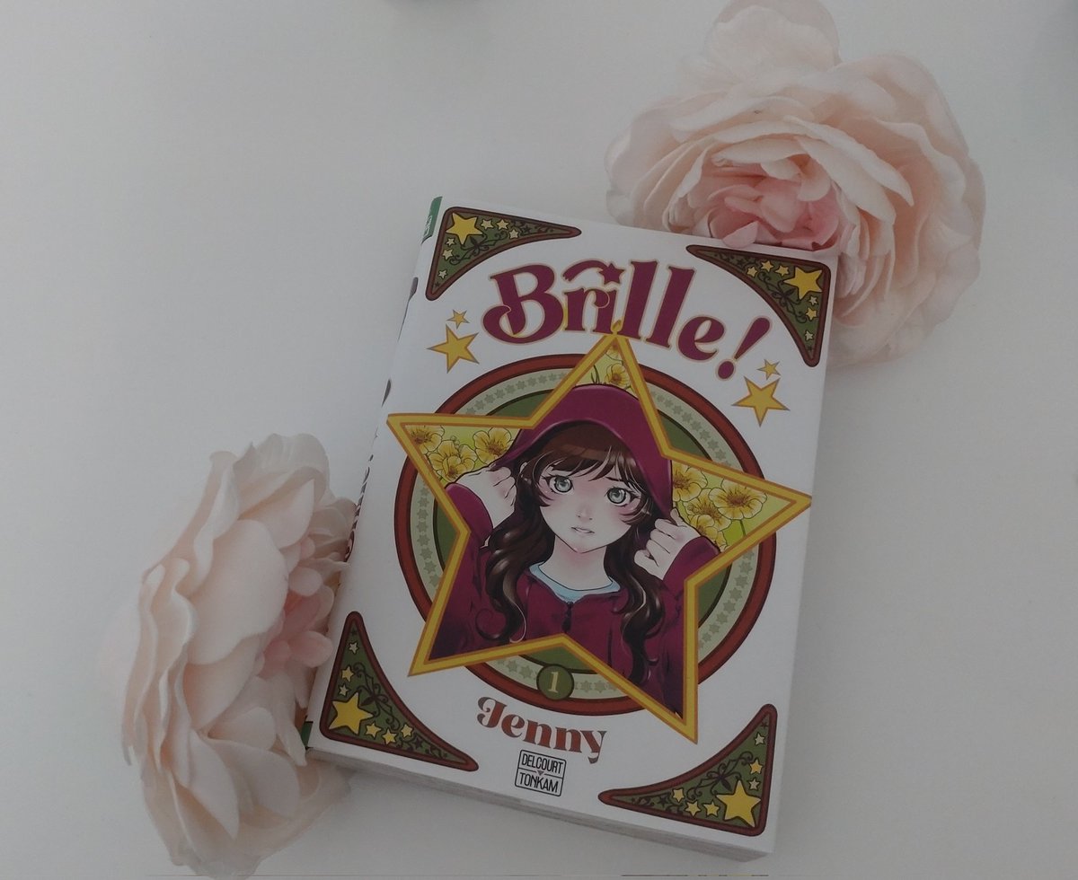 Très belle surprise avec la découverte de Brille de Jenny. On y découvre 2 ados, une qui ne sort plus de chez elle, l'autre déraciné de son monde qui emménage en face de chez elle. Leur rencontre serait une aubaine?✉️
Le tome 2 est attendu pour septembre chez <a href="/DelcourtTonkam/">Delcourt/Tonkam</a> 
🏠