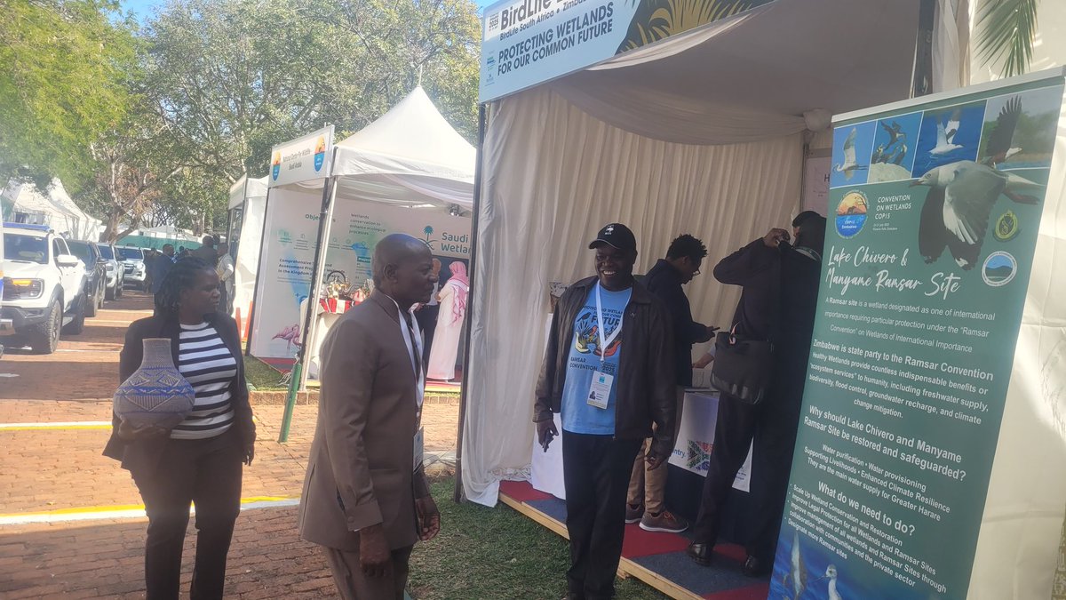 networkforenvi1's tweet image. Zimbabwe's Minister of Local Govt. Hon. @DanielGarwe6 visits @birdlifezim stand at the ongoing #RamsarCOP15 summit in Victoria Falls.
@birdlifezim @BirdLife_News @RamsarConv @MinOECW @sakaz90 @CarbCredAfrica @meagwetlands @fiona_iliff @dorothywetlands @FarawoTinashe @EMAeep