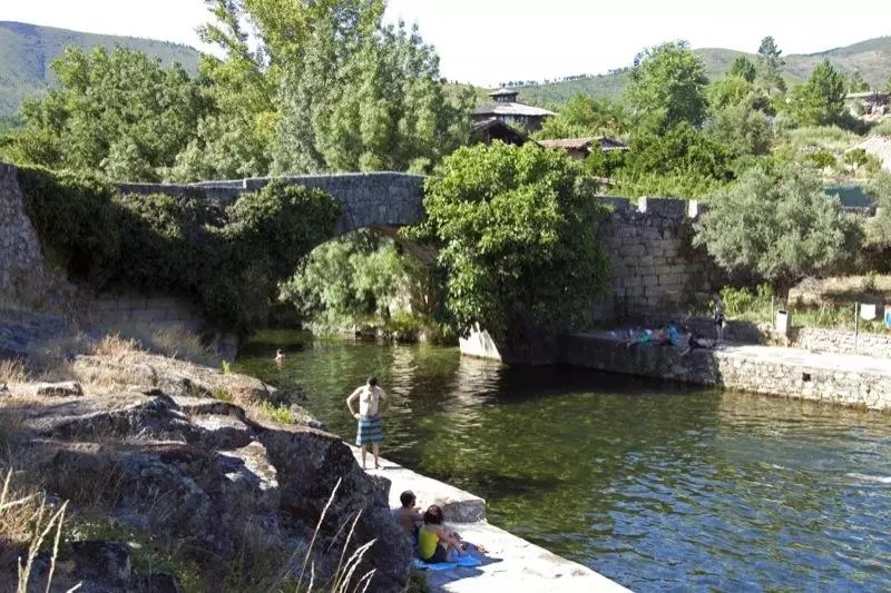 Extremadura Turismo (@extremadura_tur) on Twitter photo 💧 ¿No sabes qué piscina natural probar en #Extremadura? Desde <a href="/EPExtremadura/">El Periódico Extremadura</a> hacen una selección de 10 para que elijas. ¡Vente a dar un chapuzón! 👇
elperiodicoextremadura.com/extremadura/20… 💧 ¿No sabes qué piscina natural probar en #Extremadura? Desde <a href="/EPExtremadura/">El Periódico Extremadura</a> hacen una selección de 10 para que elijas. ¡Vente a dar un chapuzón! 👇
elperiodicoextremadura.com/extremadura/20…