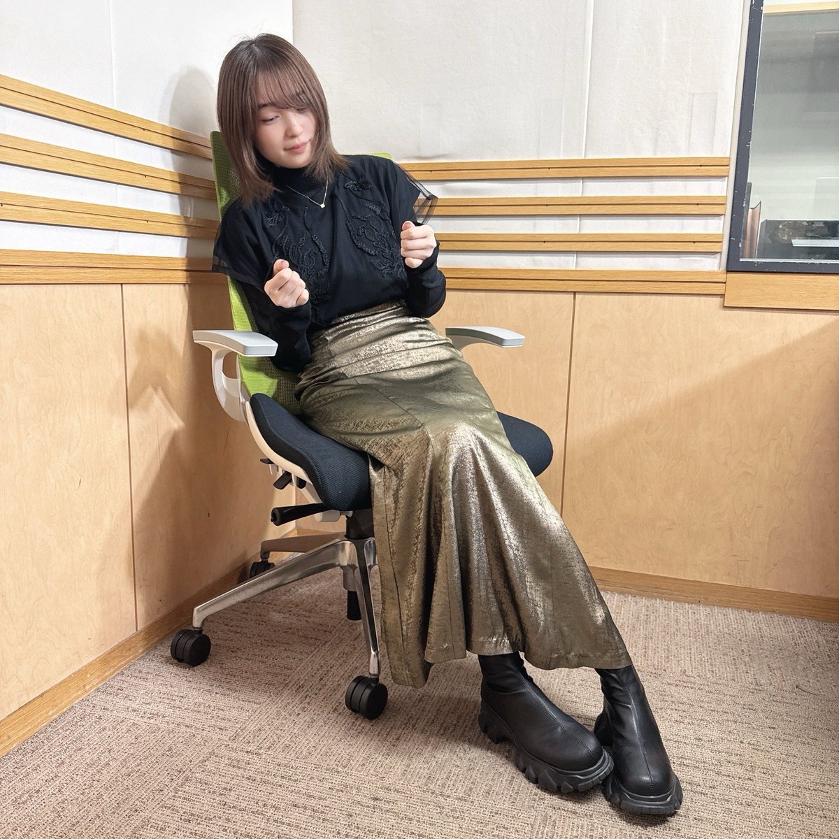 ReinaUeda_Staff's tweet image. 本日は「上田麗奈のひみつばこ」の放送です📻
今夜はなんのお話があるでしょうか…🎮
お楽しみに✨

QloveR 超！A&amp;amp;G＋:22時～
文化放送・ラジオ大阪:27時〜
joqr.co.jp/qr/program/him…

#上田麗奈 #ひみつばこ