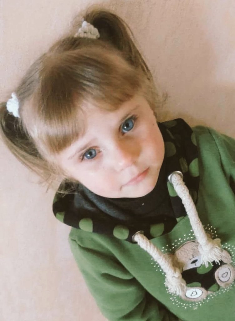 Zarabaq's tweet image. If you enter heaven, you will find her a bird there 🕊🇵🇸