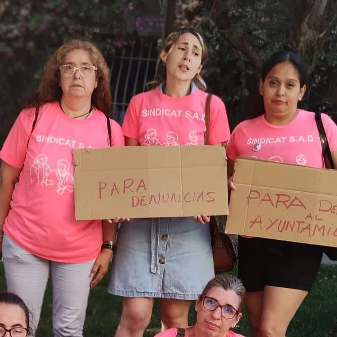 SindicatoSad's tweet image. Los responsables de la externalización del servicio de atención domiciliaria son las administraciones de régimen local (ayuntamientos).
Ellos contratan, licitan, y ignoran la realidad social de las mujeres que trabajamos en el #SADenLUCHA.
#SantFeliu #BaixLlobregat #dependencia
