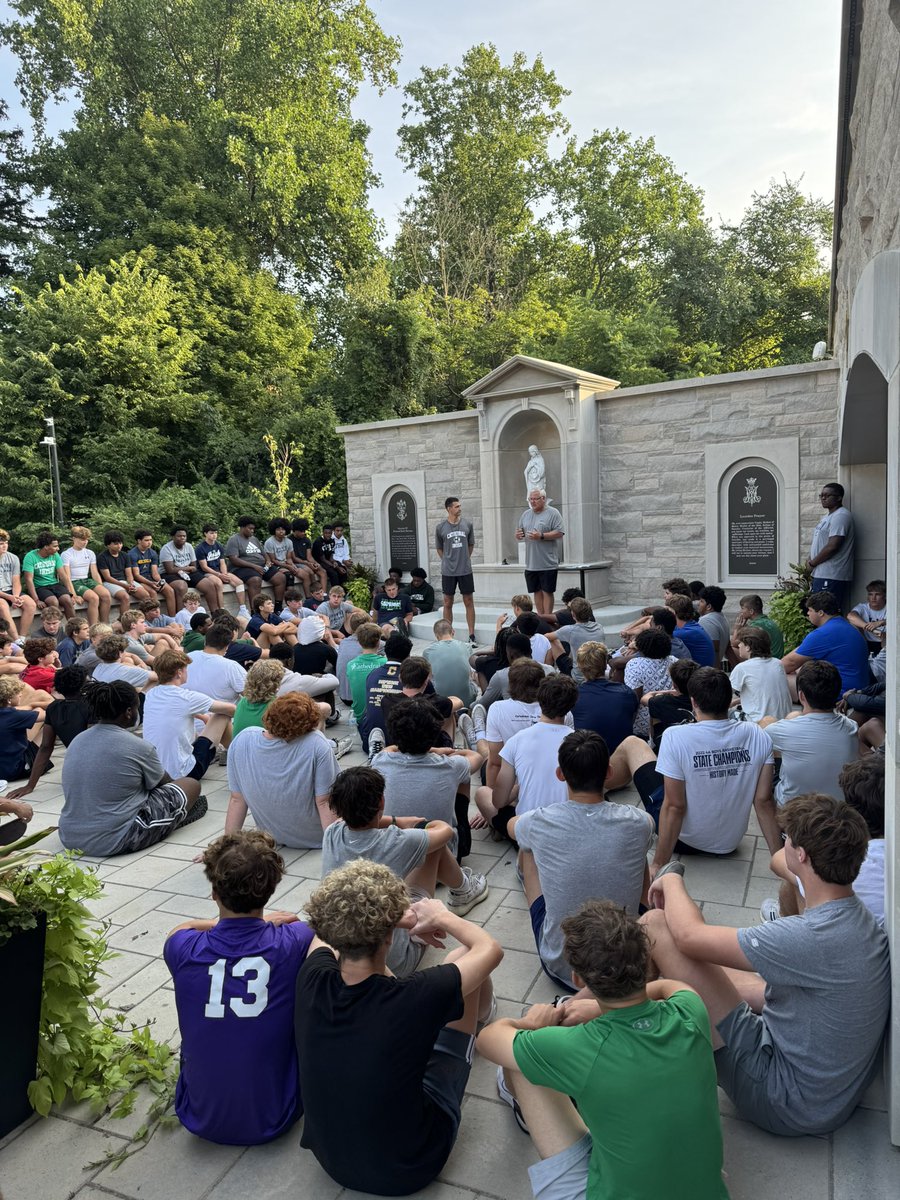 CathedralFBall's tweet image. Starting the day with prayer service and the rosary! ☘️🏈