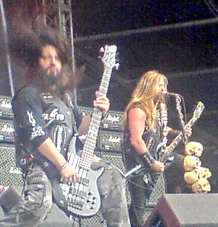 leonski700's tweet image. 15 year&apos;s ago High Voltage Festival. Last time seeing Gary Moore 🙏 plus great RJD tribute 🙏🤘 as Heaven &amp;amp; Hell were due to perform plus @SaxonOfficial @ZakkWyldeBLS on a excellent metal hammer stage. @mitchlafon  @RockTheseTweets @BerserkerBill @TheDuckLR @marillion073 @TTFTPR