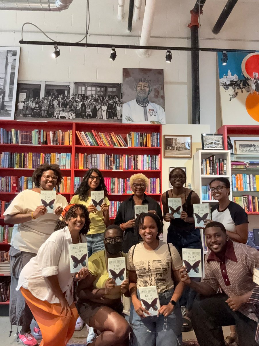 NonameBooks's tweet image. Toronto Chapter 🤎