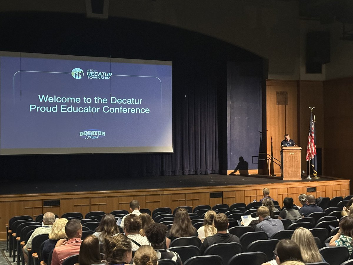 MSDDecatur's tweet image. Kicking off Day 1 of the first annual #DecaturProud Educator Conference! 🎉Looking forward to professional learning and collaboration with our wonderful staff! @ChrisGearlds