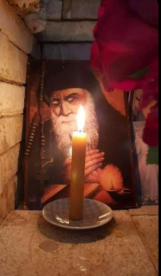 Totvs_tuus51320's tweet image. "Detach yourself from the world because its noise prevents you from hearing God."
-St. Charbel Makhluf.