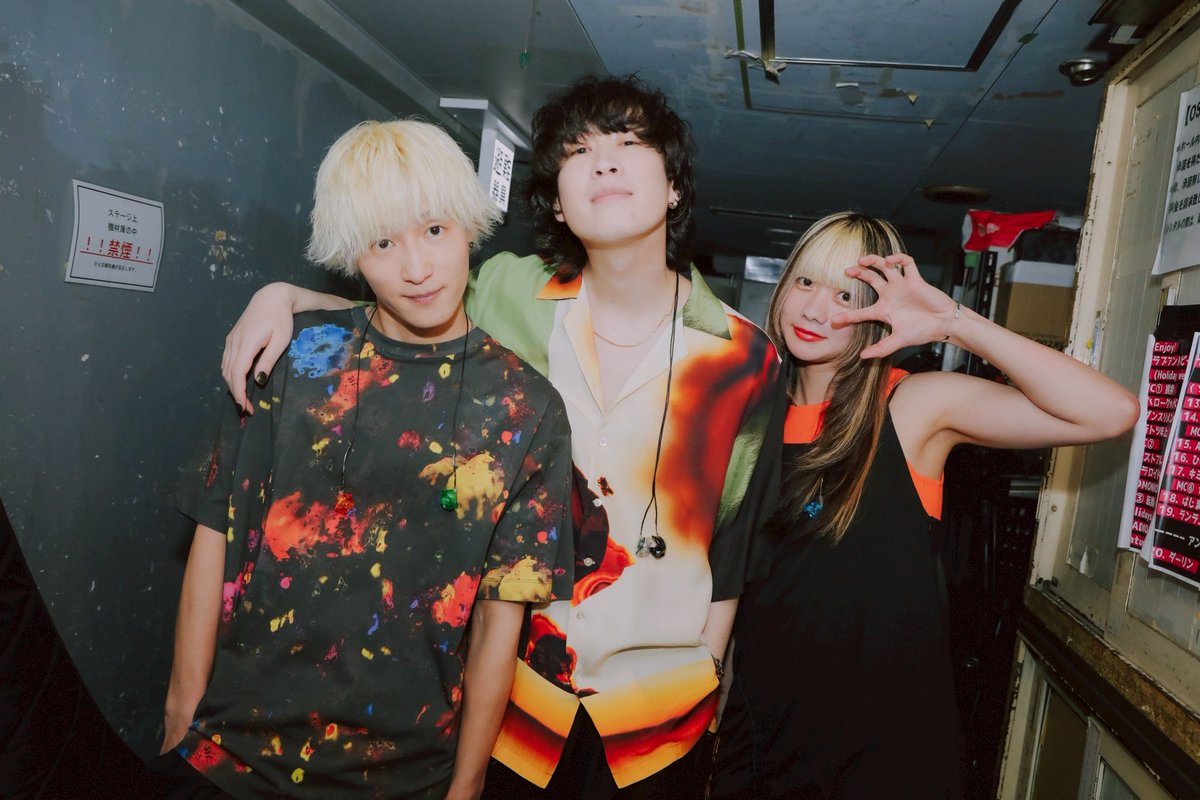 Laughing_Hick's tweet image. //
明日 7/25 (金) 21:00
お知らせがあります📣❤️🔥
\\
それに伴い 明日 7/25 (金) 21:00~
インスタライブ開催🎉🎉
instagram.com/laughing_hick/
お楽しみに🫱🏻🫲🏼💫