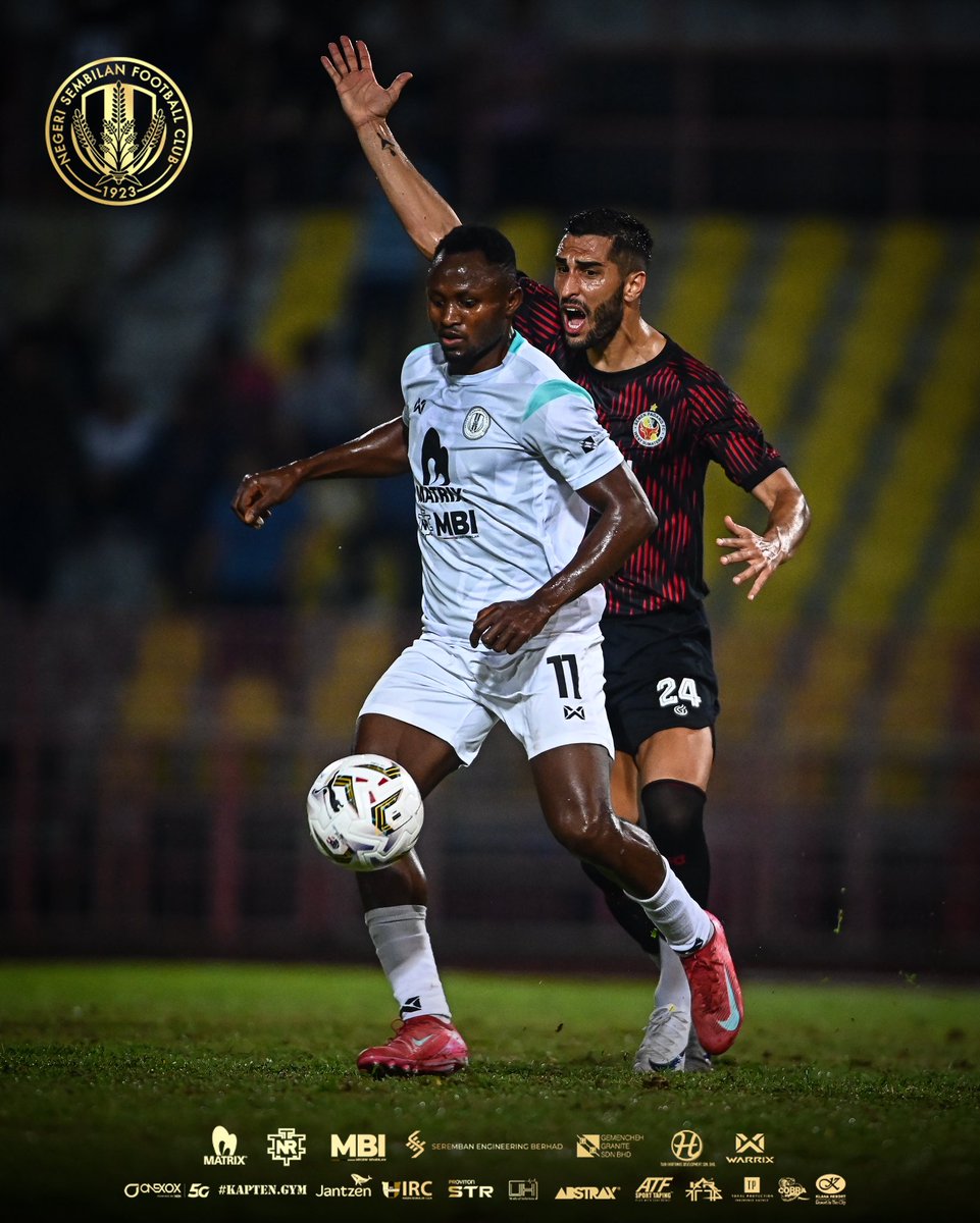 nsfc1923's tweet image. Full Tank Performance!
Joseph Esso isi minyak ponoh dan terus drive ke pintu gol dalam debut pertama di Paroi 🟡⚫🔴
Jom tengok dio 'panaskan enjin' lagi Isnin ni lawan Tanjong Pagar United 💪💪
#NSFC
#HobinJangHobin