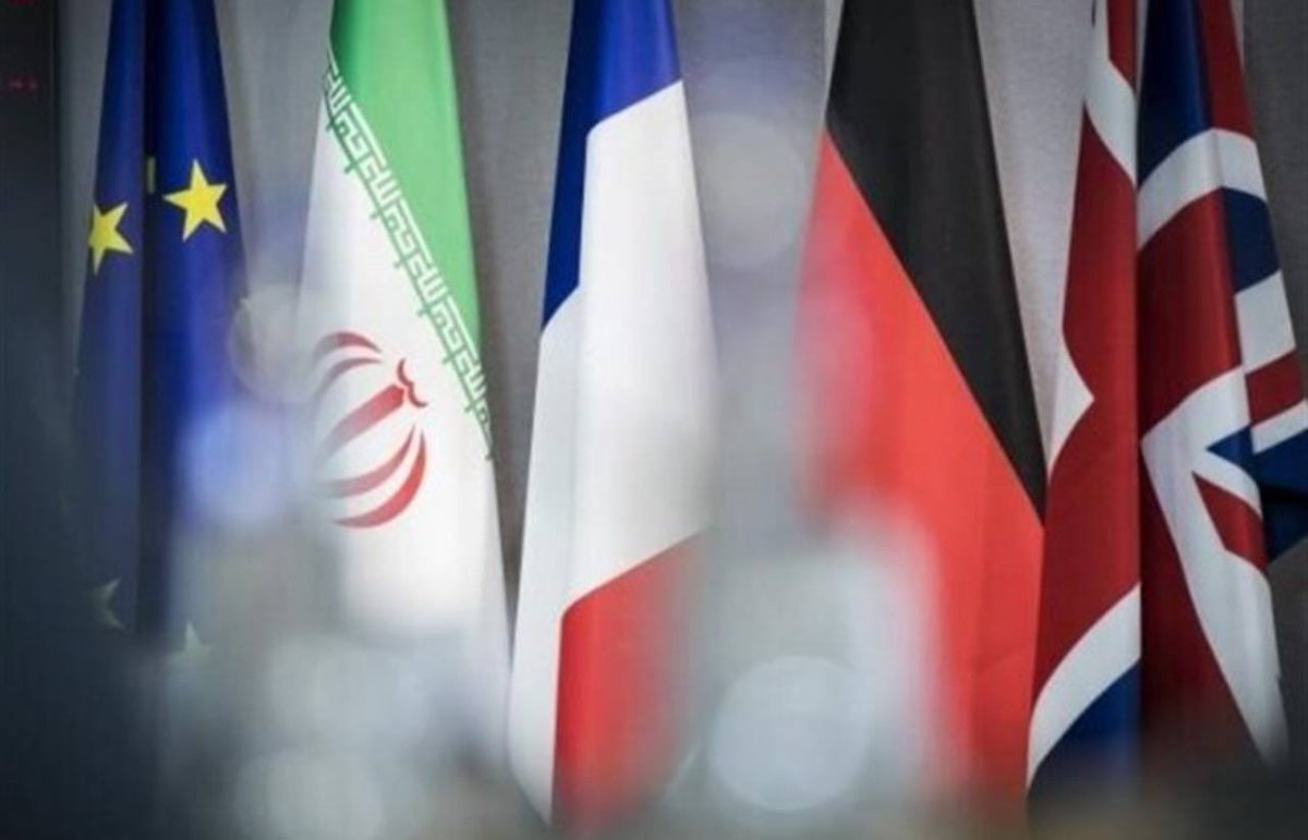 abdolahinafise1's tweet image. نشست فردا میان ایران با سه کشور اروپایی در استانبول نقطهای کلیدی است؛ تهران با موضع قوی و رد حقوقی #مکانیسم_ماشه و با تأکید بر چارچوبهای حقوقی و دیپلماتیک وارد گفتوگو میشود. دیپلماسی همزمان برای مدیریت بحران تلاش میکند.
آیا این دیدار میتواند بنبست فعلی را بشکند؟!