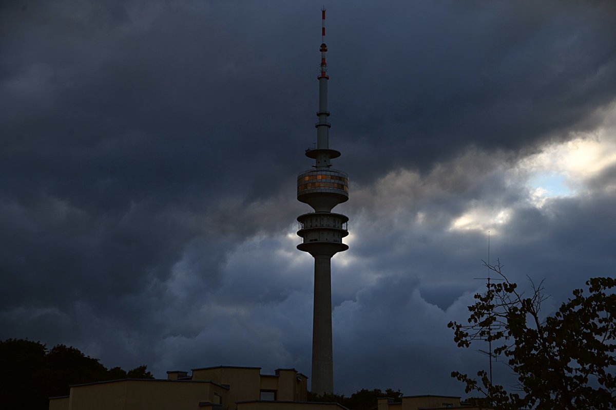 München - Olympiaturm am 24.07.2025