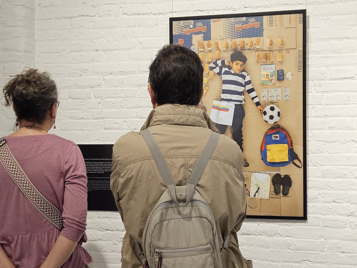 VLCILab's tweet image. EXPO | Si te la perdiste la primera vez, ahora tienes una nueva oportunidad de ver la #expo de fotografía PAN, de Gregg Segal.
En📍Las Naves, hasta el 28 de agosto
valenciainnovationcapital.com/program/gregg-…
Una muestra de lo que niñas y niños del 🌍 comen en 1 semana
@VLCInnovation @AjuntamentVLC