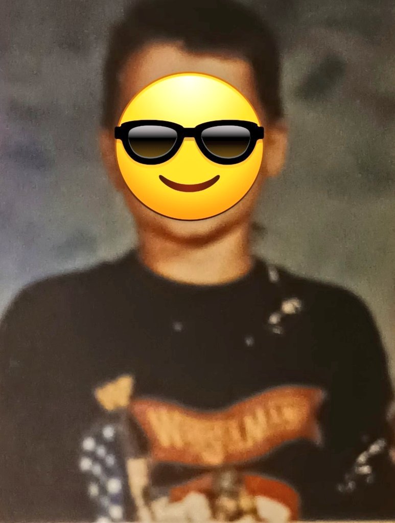 BostonBaked0420's tweet image. I grew up a Hulkamanic, this is me in elementary school in the early 90s, proudly wearing my favorite @WWE WrestleMania shirt with Hulk Hogan waving the American flag
#RIPHULKHOGAN
🙏🙏
