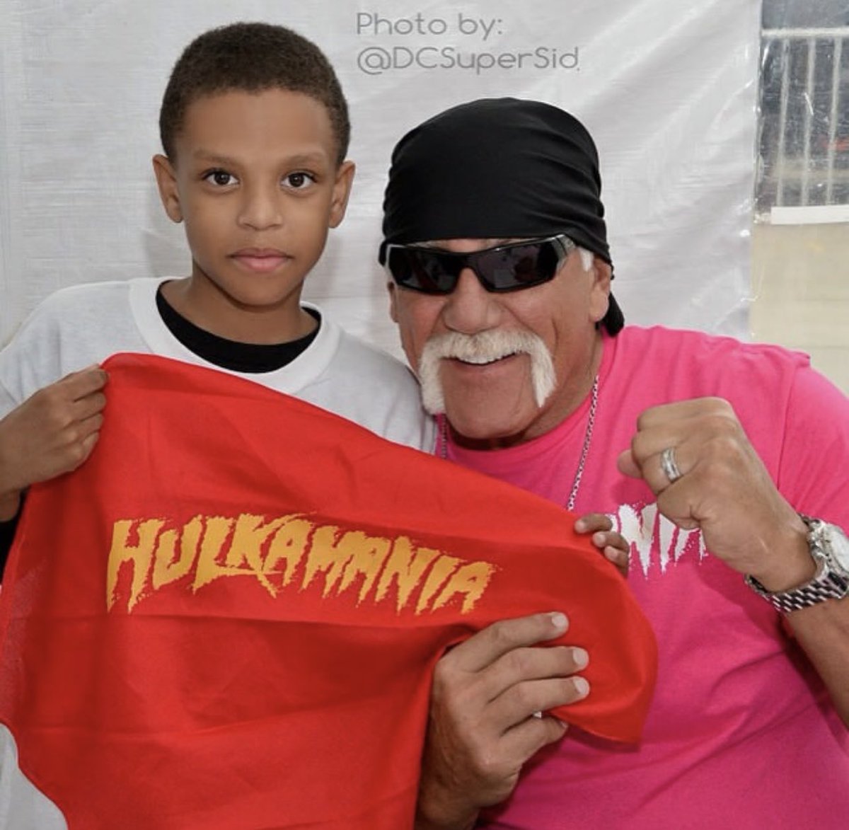 DCSuperSid's tweet image. RIP Hulk Hogan 🙏🏾 He was always super nice to my kids #RIPHulkHogan #WWEUniverse @WWE